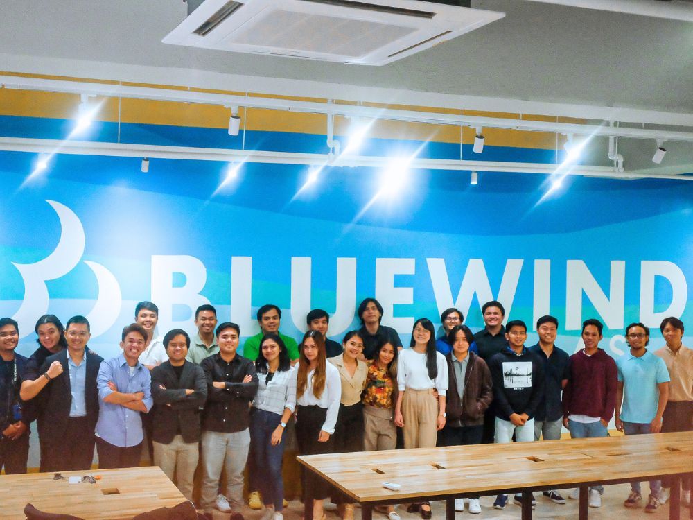 セブオフィス BLUEWIND ASIA メンバー集合写真